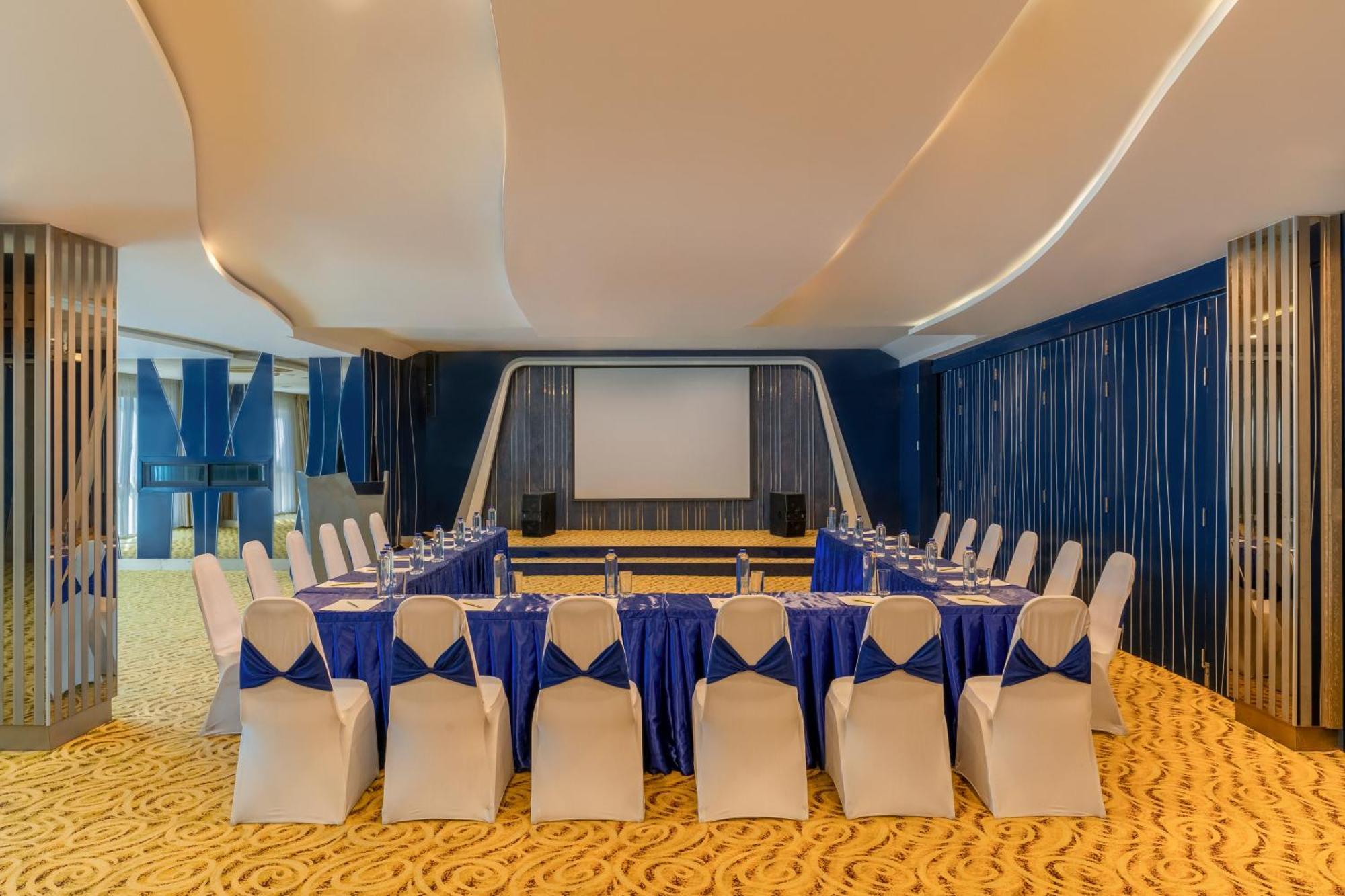 होटल Blue Boat Jc 5*
