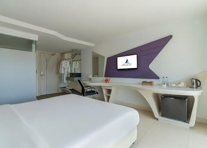 Blue Boat Hotel Jc